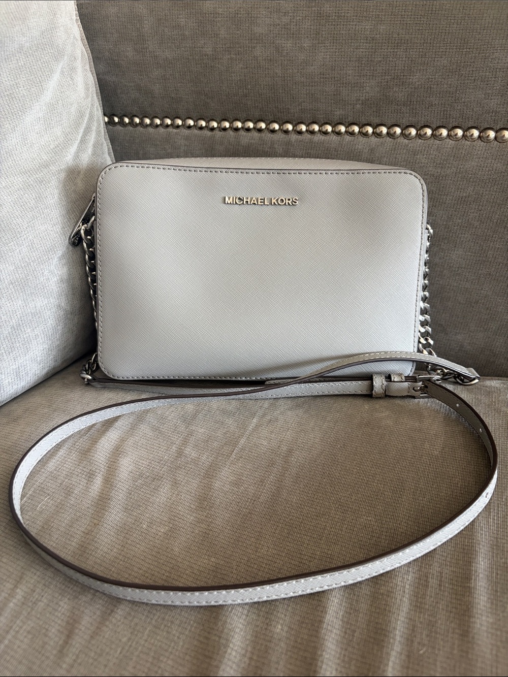 MICHAEL KORS Light Gray Saffiano Crossbody with Chain Strap
